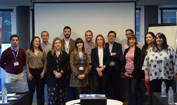 Vithas's tweet photo. La Sociedad Española de Salud y Seguridad en el Trabajo @SESSTorg reconoce la aportación de iniciativas como Aerobox 3.0. https://t.co/DR64mZ8kxy 

#Vivirparacuidarte https://t.co/I4XFpLPS63