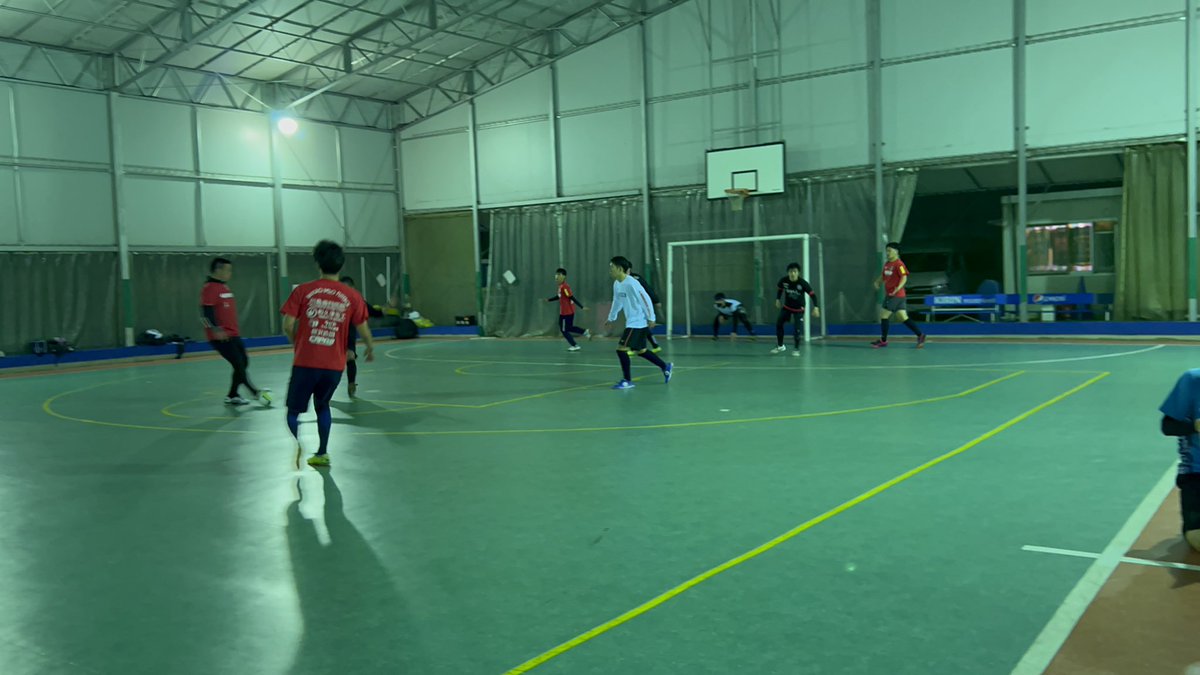 明日はいよいよ開幕戦です⚽
vsエフスポ川越
負け越してる相手だけに絶対負けられない闘いです‼️

昨日はマネは仕事で参加できませんでしたが、集まれるメンバーで最後の調整をして準備万端❓で気合い入ってるはずです😎
チーム一丸となって頑張ります💯

#埼玉県フットサルリーグ