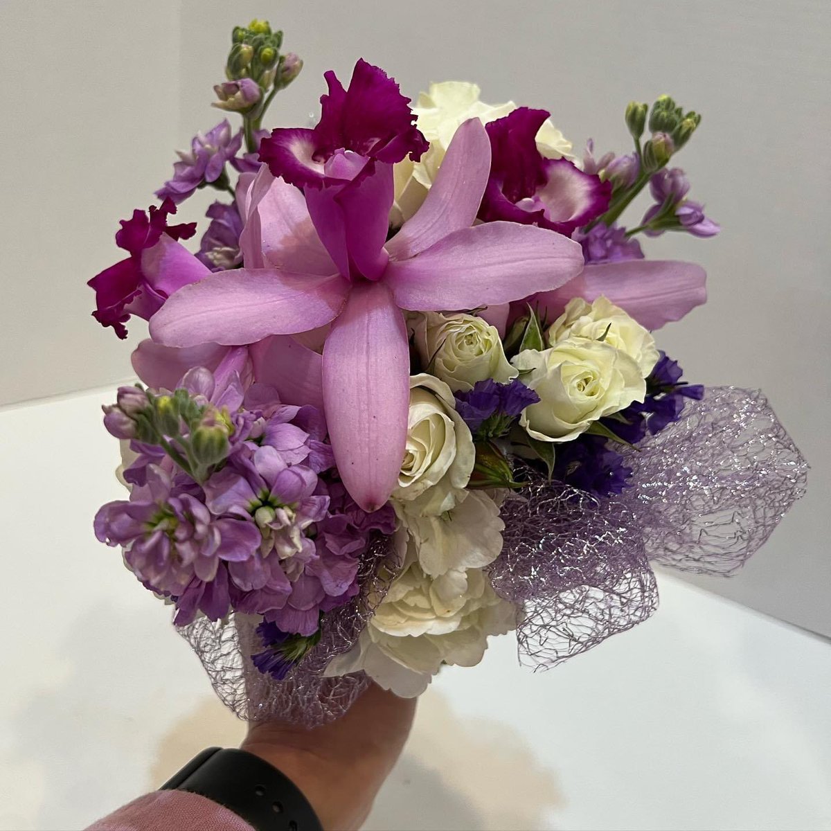 TrilliumFloris1's tweet photo. It’s prom season, what color are you wearing?
#prom #flowers #handtied #boutonniere #florist #ardmorepa https://t.co/scSn54etUD