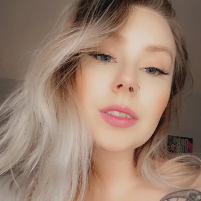 Delani11's tweet photo. #NewProfilePic https://t.co/vQYYYjMash