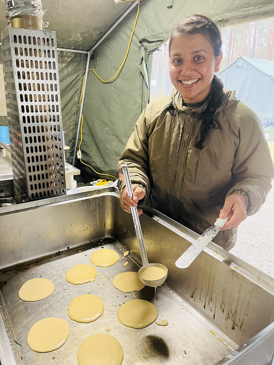 It’s Friday😍 treat for the lads this morning 🥞 pancakes for breakfast. 
Topping to choose from 🍯, jam, 🍋 and sugar, chocolate spread and peanut butter 🧈 .
#panckaes #freshfromscratch #10manORP #anarmymarchontheirstomach #fuelforthwbody #treat #yumyum #lovingmy👩‍🍳👩‍🍳👩‍🍳👩‍🍳