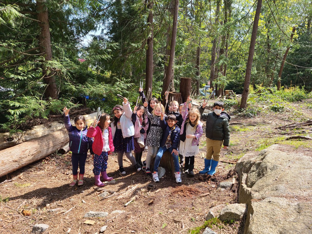 Jade Constantineau (@jadeconstantine) on Twitter photo This adorable crew <a href="/CaulfeildSchool/">Caulfeild School</a> opted to clean our school grounds over playing in the forest today. They aptly named themselves the 'Garbage Pirates' because they search for 'treasures'- aka garbage that won't end up in the ocean. #bethebear #EarthDay2022 #westvaned This adorable crew <a href="/CaulfeildSchool/">Caulfeild School</a> opted to clean our school grounds over playing in the forest today. They aptly named themselves the 'Garbage Pirates' because they search for 'treasures'- aka garbage that won't end up in the ocean. #bethebear #EarthDay2022 #westvaned