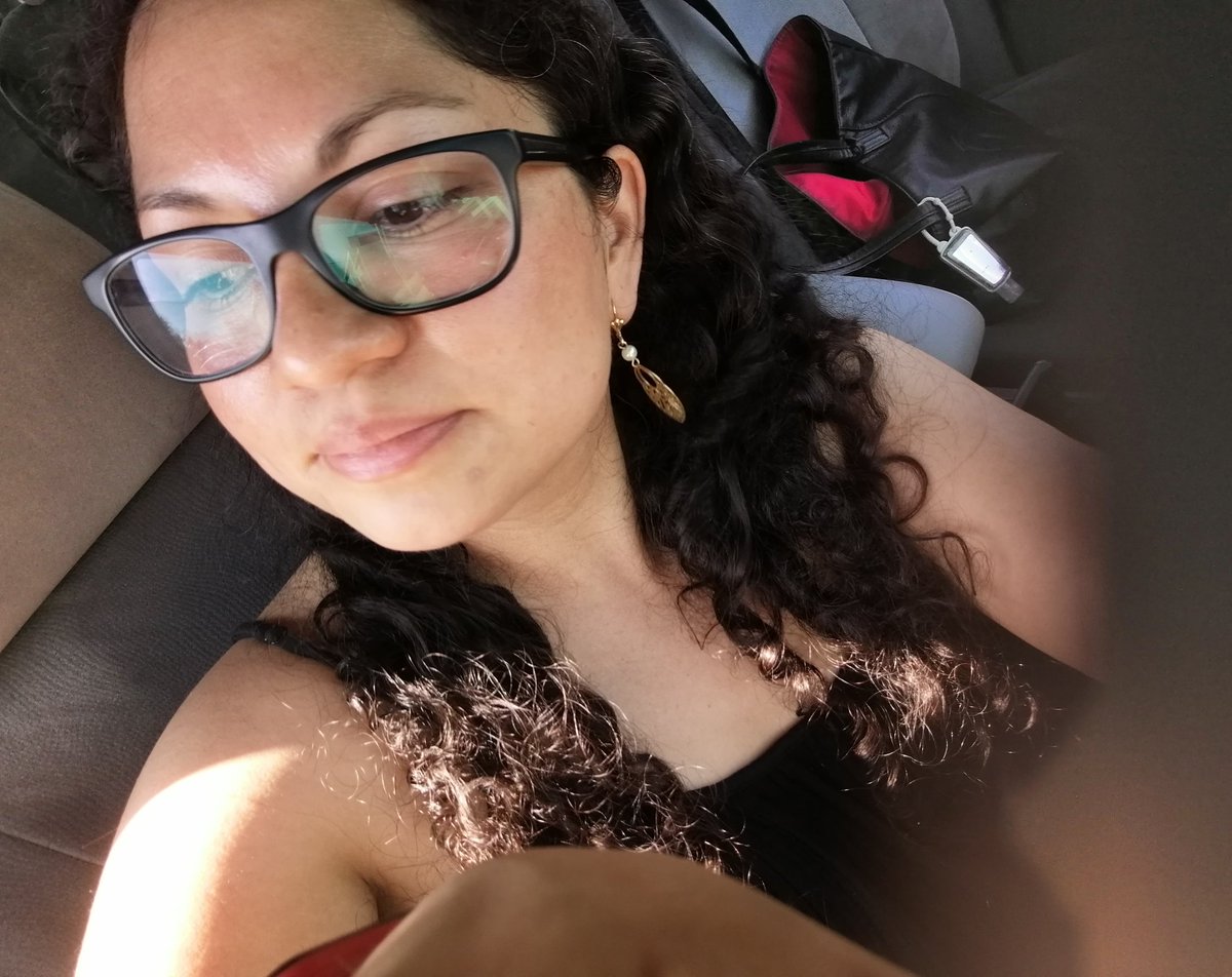 OiiisN's tweet photo. Como dice mi amigo @jorgebriceno: "Si NO te gustan estos defectos, tengo más".
 #NonecesitaFiltro #nomakeuprequired #Ceromakeup #Policy https://t.co/EsQQywGugc