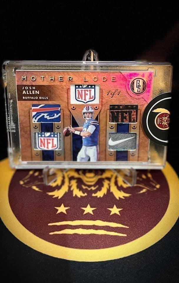 TheDCWolfpack's tweet photo. Pulled a couple beauties for some customers ๐
#panini #nflbreaks #sportscards #1of1 https://t.co/KenWxiZuuO