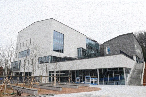 [수주도서관 건립공사]
수주도서관이 7월 개관을 앞두고 있습니다🥳😁
도서관 이용자분들을 생각하며 열심히 공사를 진행했더니 이제 개관입니다~!🥰