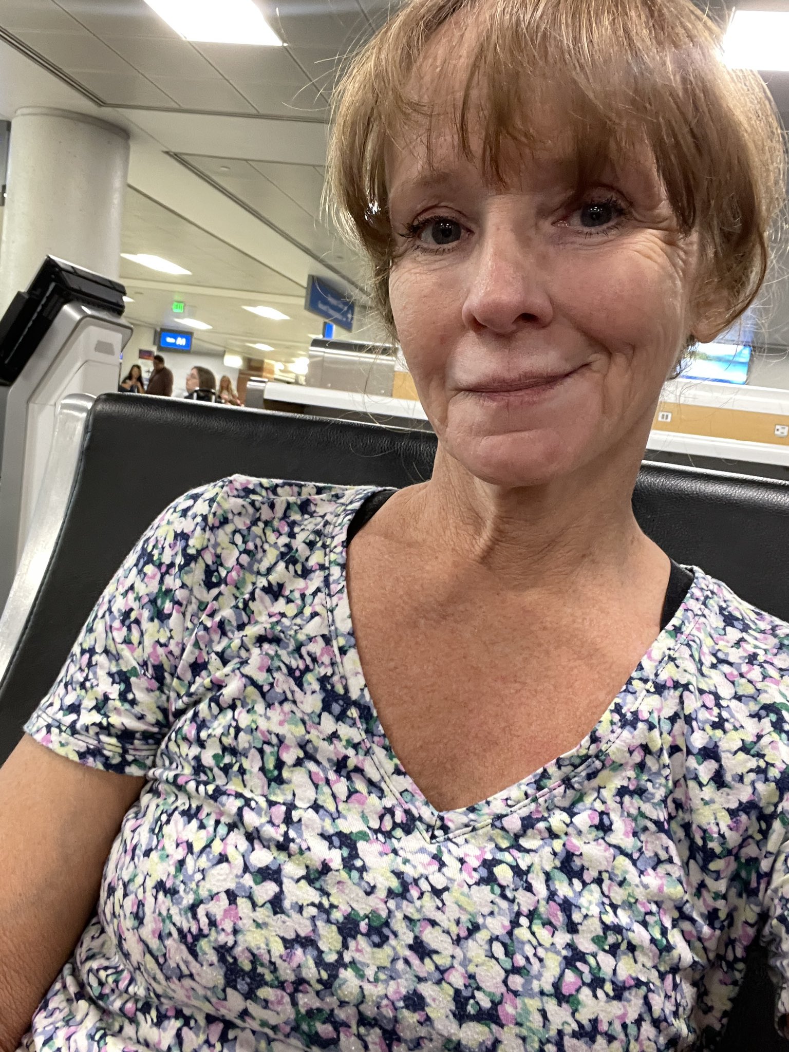 ✨Cyndi Sinclair✨ в X: „On my way on the red eye! t.cosg2BJID0oj“   X