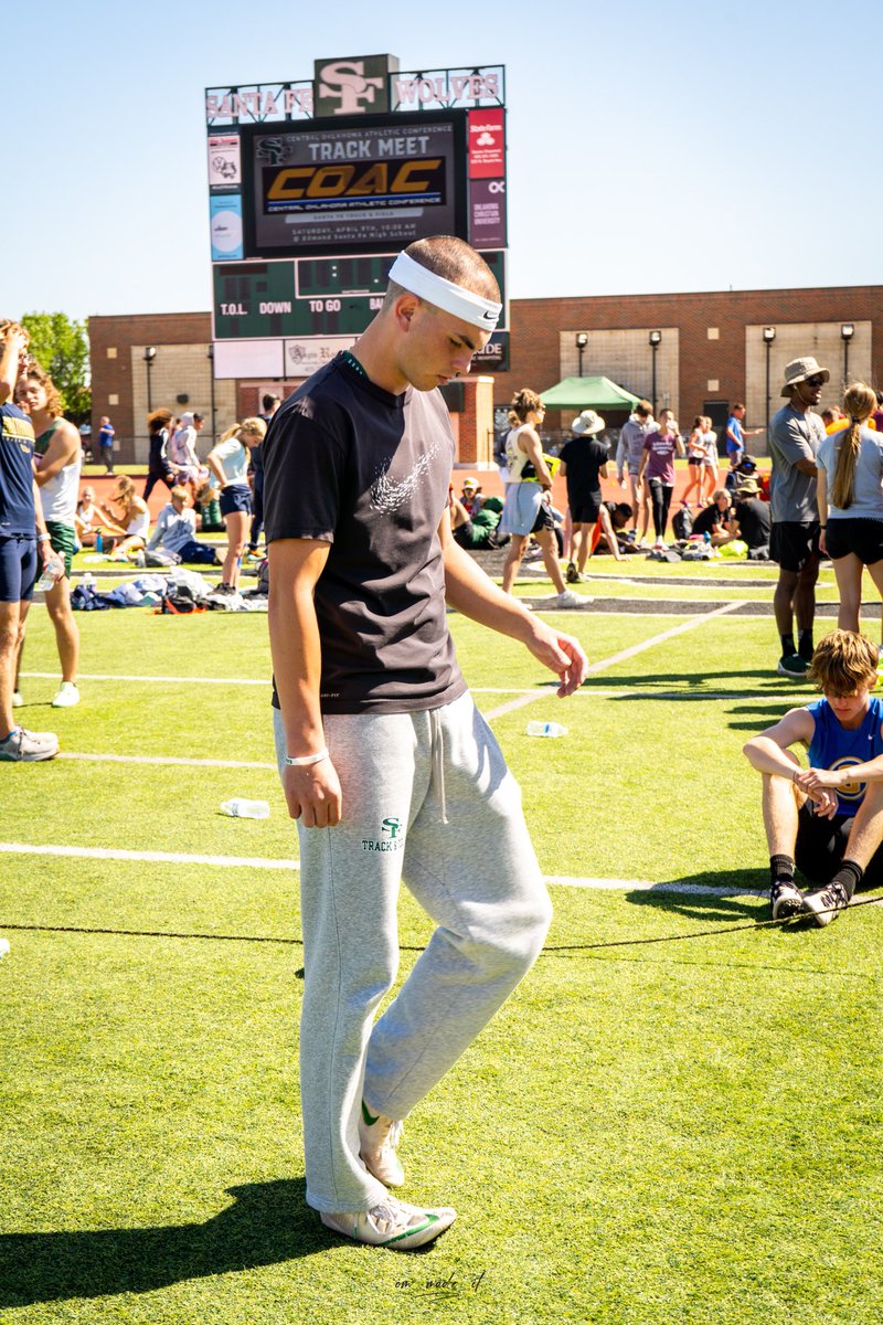 føjø (@fosterpenhall) on Twitter photo 