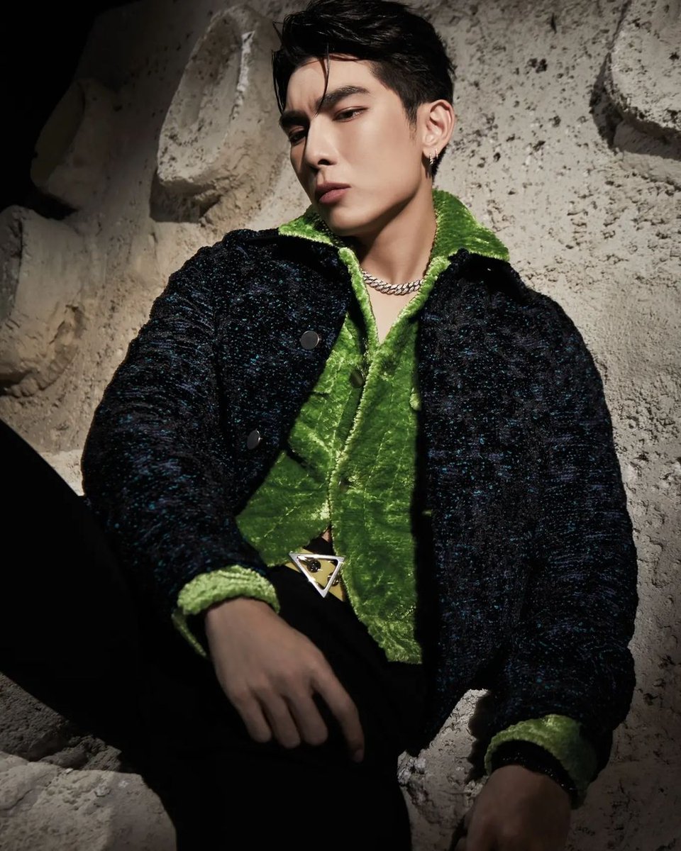 MewlionsUSA's tweet photo. IG Update | wrk_unseenup
4.9.2022
Share, Like and Comment Here:
➡️https://t.co/dTMnzegCvy
#PraewXMSS #PraewMag
#MewSuppasit #mewlions @MSuppasit
#MewSuppasitStudio #MewlionsUSA https://t.co/3urH3EJpQc