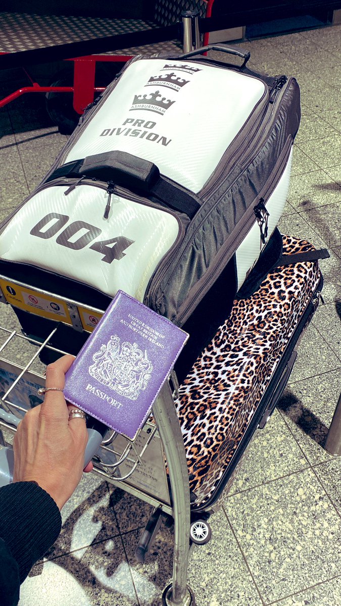 GeorgieHeath27's tweet photo. Carol Baskin takes up cricket 🏏 🐆🐅 

Here we go @fairbreakglobal ☀️ 
#FB122 https://t.co/KTacwpGGbG