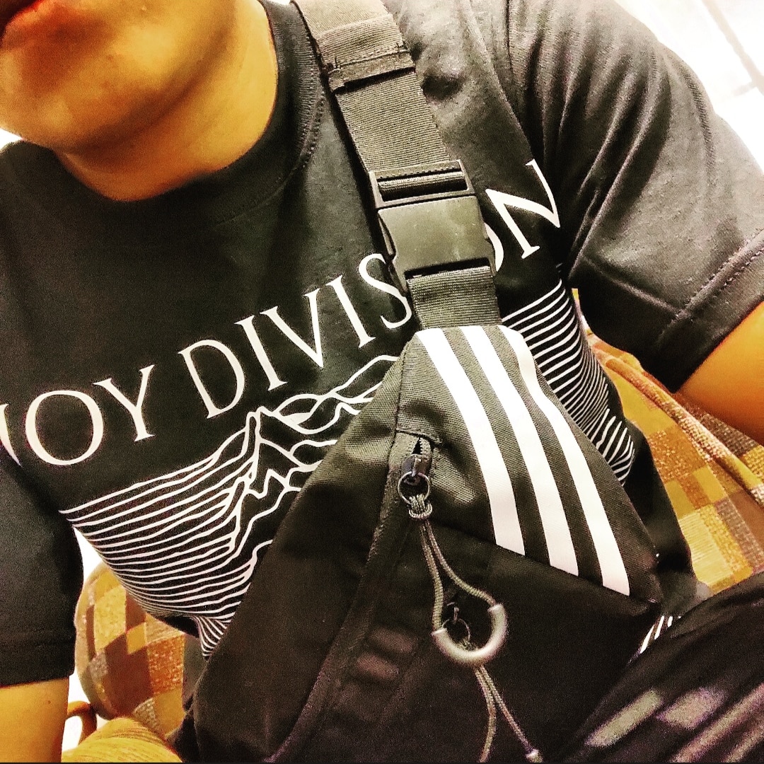 aklon12's tweet photo. #NuevaFotoDePerfil https://t.co/WzztcB36Qn