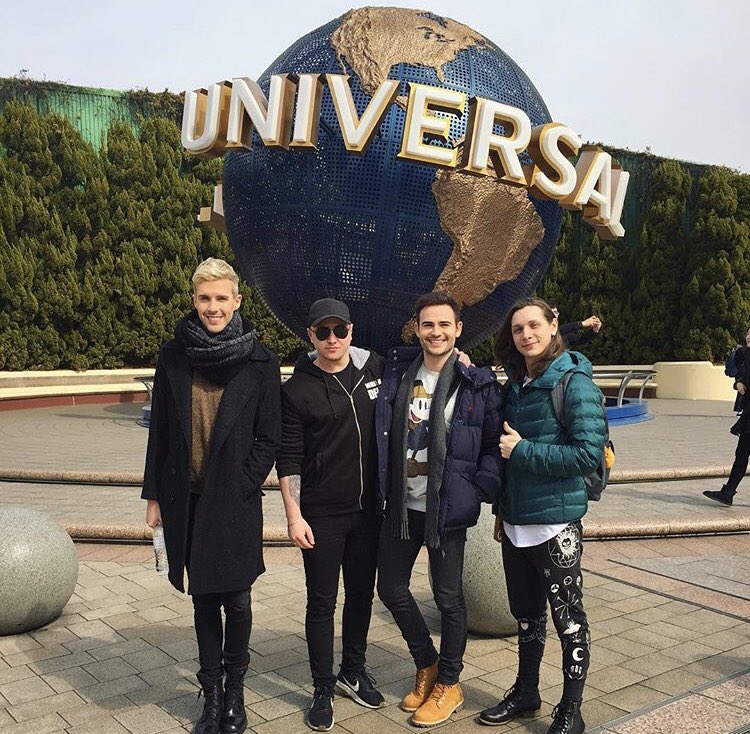 CollabroJapan's tweet photo. 7th anniversary @Collabro Japan debut❤️ 
We are very much looking forward to seeing them again! 

日本デビュー7周年、おめでとう🎉
そしてありがとう❤️ https://t.co/LArZ22mHJb