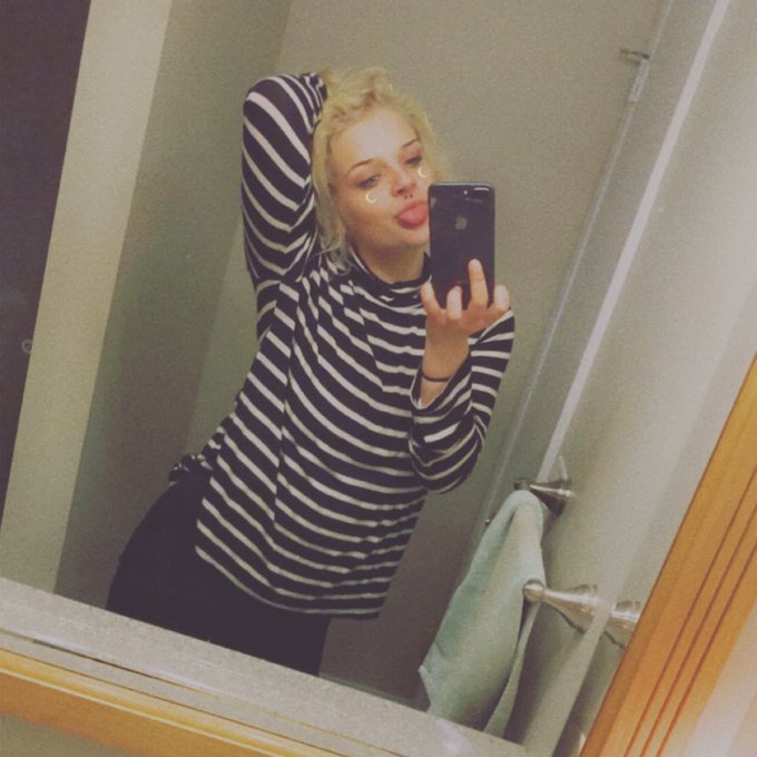 Special Content Creator - Madi 🍑's pics and videos Drop Full Access - Full Gallery - FRfN8KaWYAAdBiT jpg:small visual 29