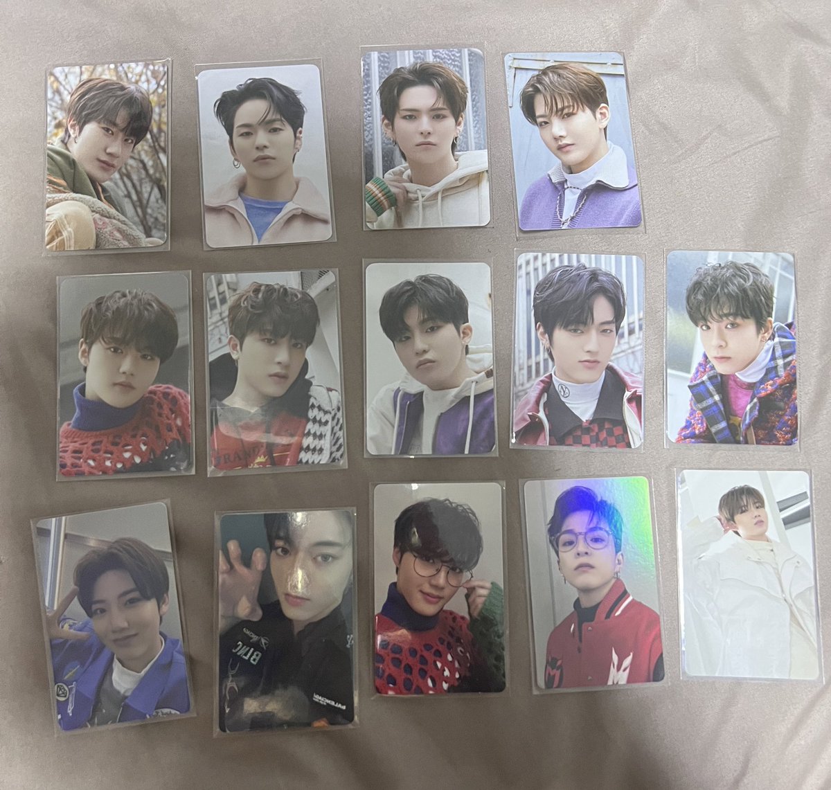 mashisukcart's tweet photo. WTS LFB | PH #jers_bentables 

YG SELECT WEVERSE POB- 200 php EA 

MINE + PICTURE 
FIRST TO MINE 
GCASH ✅
SCO ✅ 

🏷 yedam jaehyuk yoshi junkyu doyoung junghwan jeongwoo haruto asahi https://t.co/BIhlKi8raZ