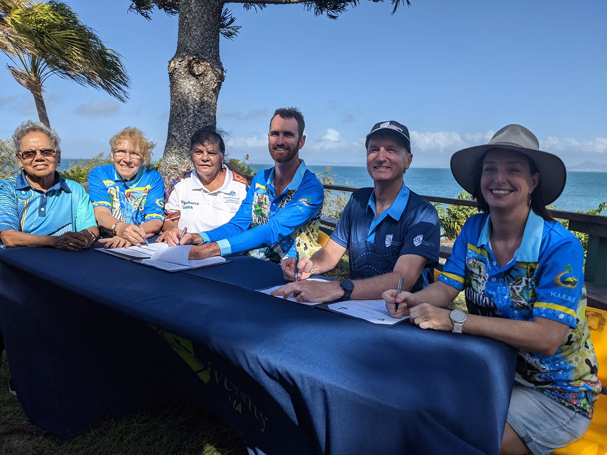 After yesterday's news that @CQUni is ranked top 10 in the world for protecting & restoring life below water, I can't think of a better way to celebrate than by officially opening the Seagrow Konomie Island - a facility that will deliver important marine research @ Konomie Island