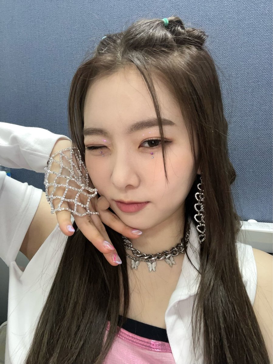 ICHILLIN' OFFICIAL tweet media