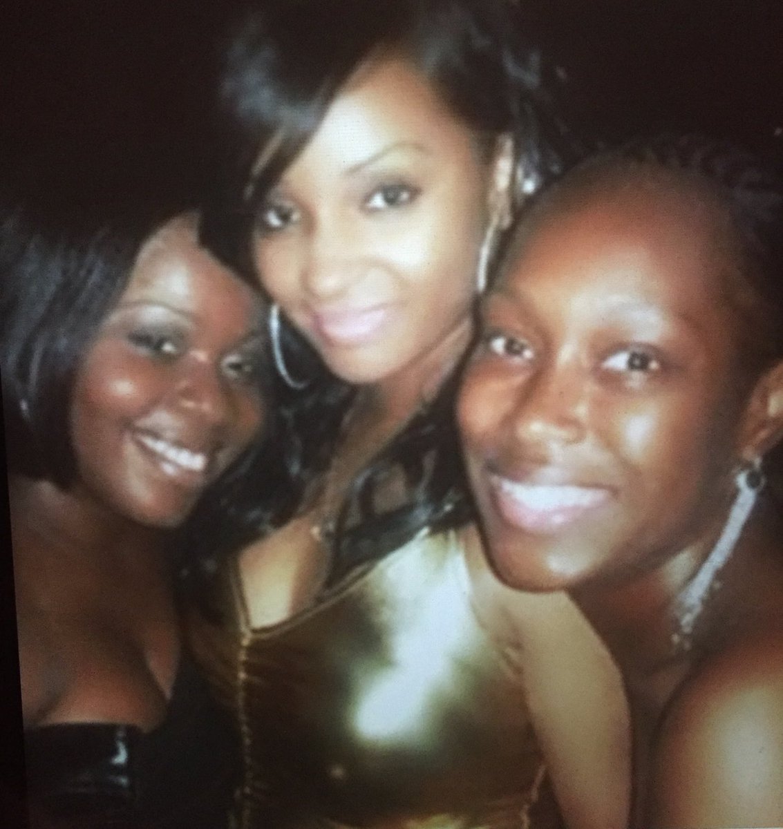 Only1Nayka's tweet photo. I think i was celebrating my 28th bday . #superThrowback https://t.co/61j7Pc4c4i