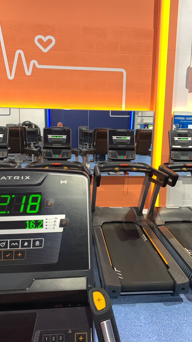 manboobs180's tweet photo. Second session in just 7 hours complete ✔️ 

16k on the 🚴 in just an hour which I’m feeling sore 🍑 amongst other cardio exercises. No more I can do now, looking forward to weigh in #ptw #myjourney #fat2fitness #excessweight #myfuture https://t.co/LJ8IebUuFp