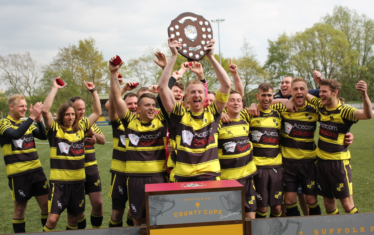The sun will set on <a href="/LeistonOrientFC/">Leiston Orient FC</a> after playing in this weekend's 'Suffolk Super Sunday' county cup finals day...

bit.ly/3vUfTNx

#SFAcountycups
#AThrivingLocalGame