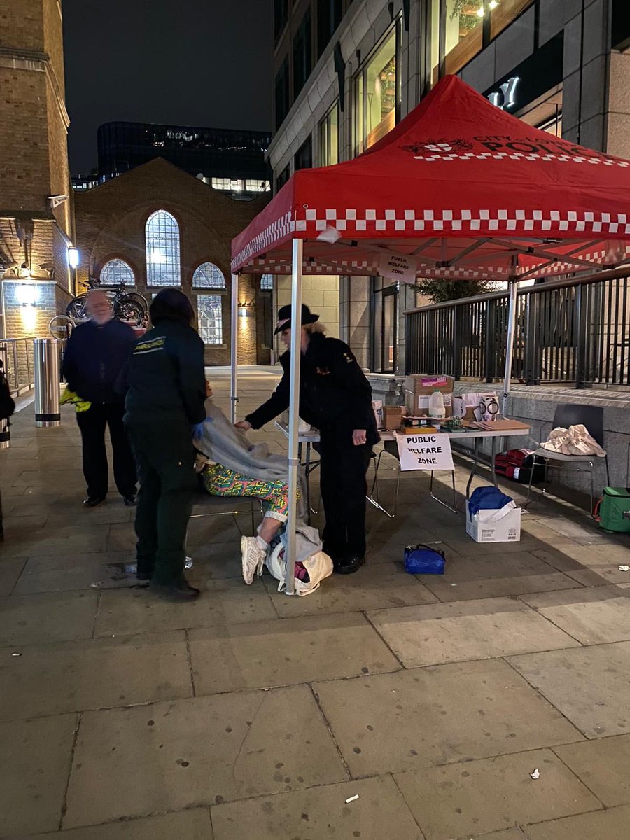 CityPoliceCops's tweet photo. A successful evening of working In partnership to create safer spaces in the City of London to protect Women and Girls from Victimisation.
Positive engagement with our community to build trust and confidence.
#OpReframe. https://t.co/ssnEyTJ2GZ