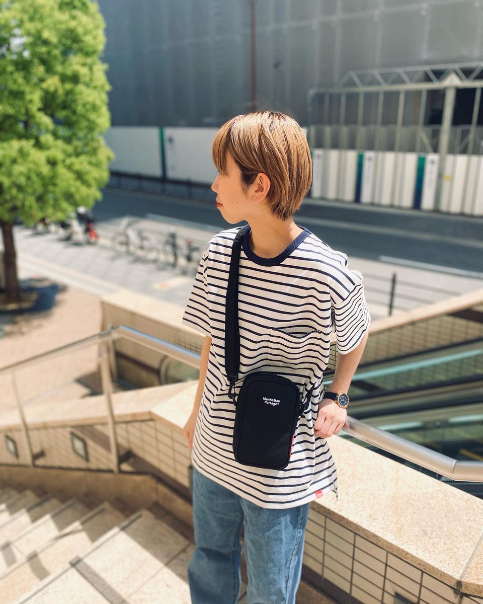 mp_namba's tweet photo. 【Cobble Hill Bag (MD)】
Number:#MP1436
Color: Black
Price:¥7,150(tax in)
Size:幅12.5×高さ20×マチ6.5cm
Staff:158cm

#manhattanportage #マンハッタンポーテージ#なんばパークス

@parks_official https://t.co/Ge1KcQHK3J