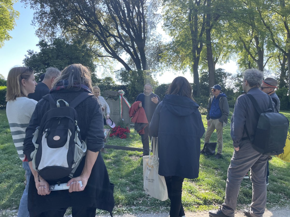 luisella_romeo's tweet photo. An interesting #tour yesterday on the history of #resistance in #Venice as part of #MariaEichhorn's project for the #BiennaleArte2022 from #Arsenale to the #Giardini Join the next tours booking: https://t.co/c1TedZp8XI #relocatingastructure #GermanPavilion2022 https://t.co/AQxnvqVw3I