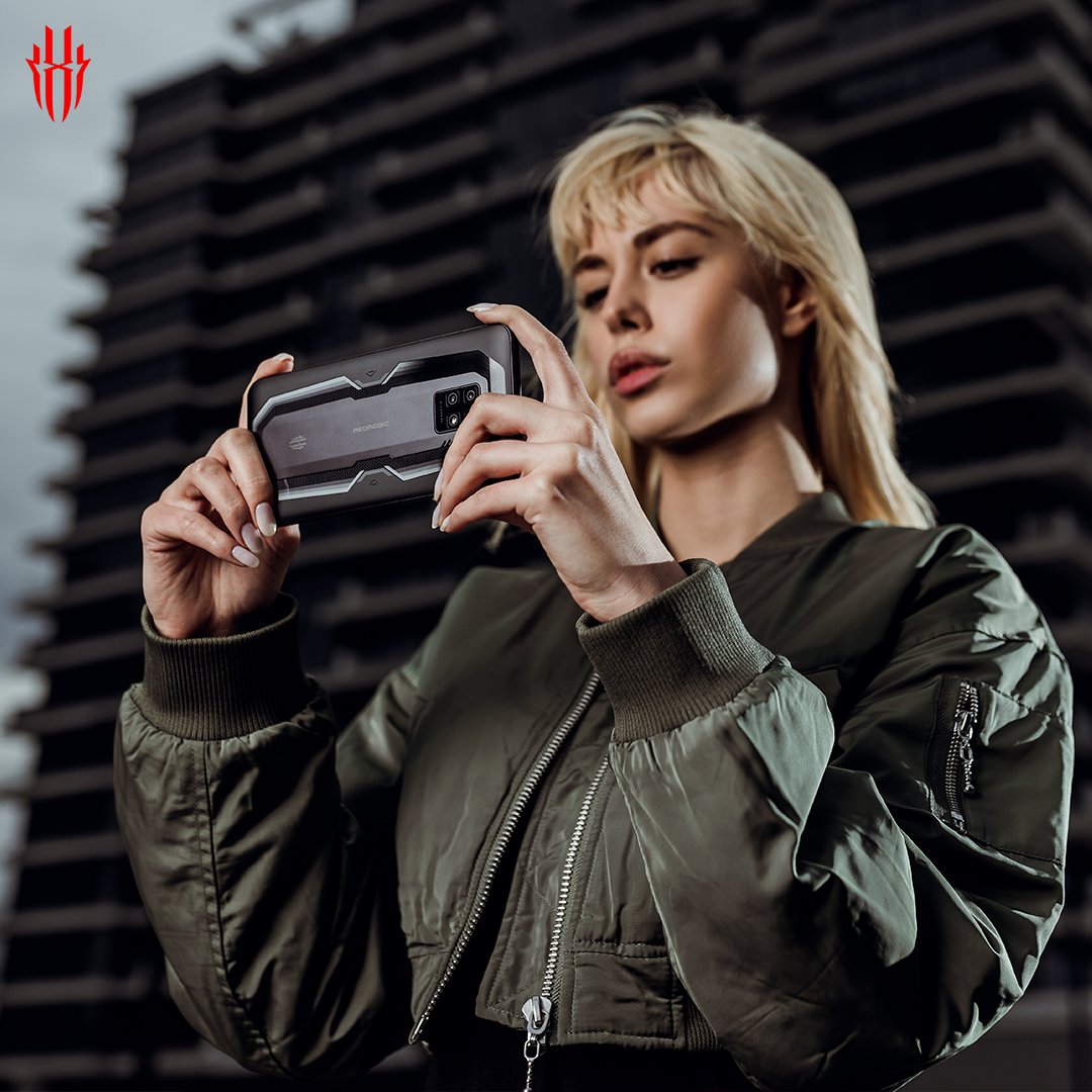 redmagicgaming's tweet image. What&apos;s the first game you downloading when you get your #REDMAGIC7Pro? 🤔