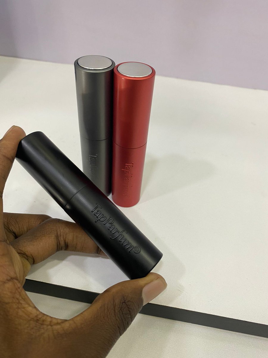 CharlieOgada's tweet photo. For days I'm not wearing an +8hr fragrance,this automiser sprays from #Tapparfum really come in handy always got one in my satchel /duffle bag.
Also since you can't fly w/ your 100ml I recommend this.
I get mine from https://t.co/C3ddEPep5B tell them I sent you https://t.co/ovnA55wh5N