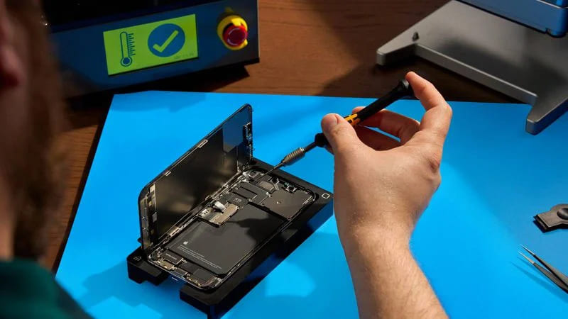 CeotechI's tweet photo. iFixit critica Apple per le riparazioni self-service
#Apple #AppleiPhone #Autorizzazioni #iFixit #iPhone #Notizie #SelfServiceRepair #SelfServiceRepairStore #Tech #TechNews
https://t.co/0TXJ3Sm1yr https://t.co/bxaO3laRTn
