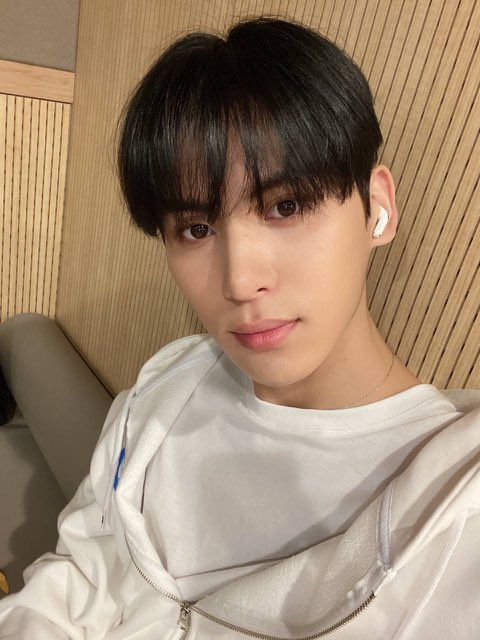 comeonUty's tweet photo. 너 진짜 아기 곰도리?? 귀여워서 열받아 https://t.co/LvYy9cayon