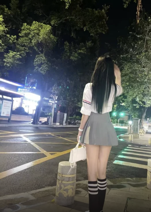 yryb17's tweet photo. 有联系方式～ https://t.co/IJUmEZUCmp