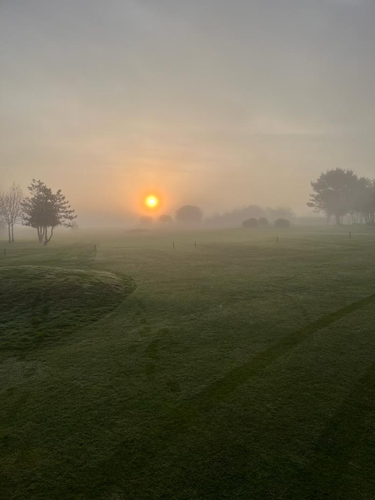 Misty but beautiful start to the day @PointatPolzeath #greenkeeper #cornwall #misty 📸 @livettd 🏌️🏄🤙