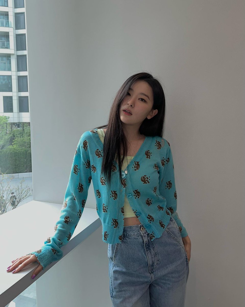 Seulgi tweet media