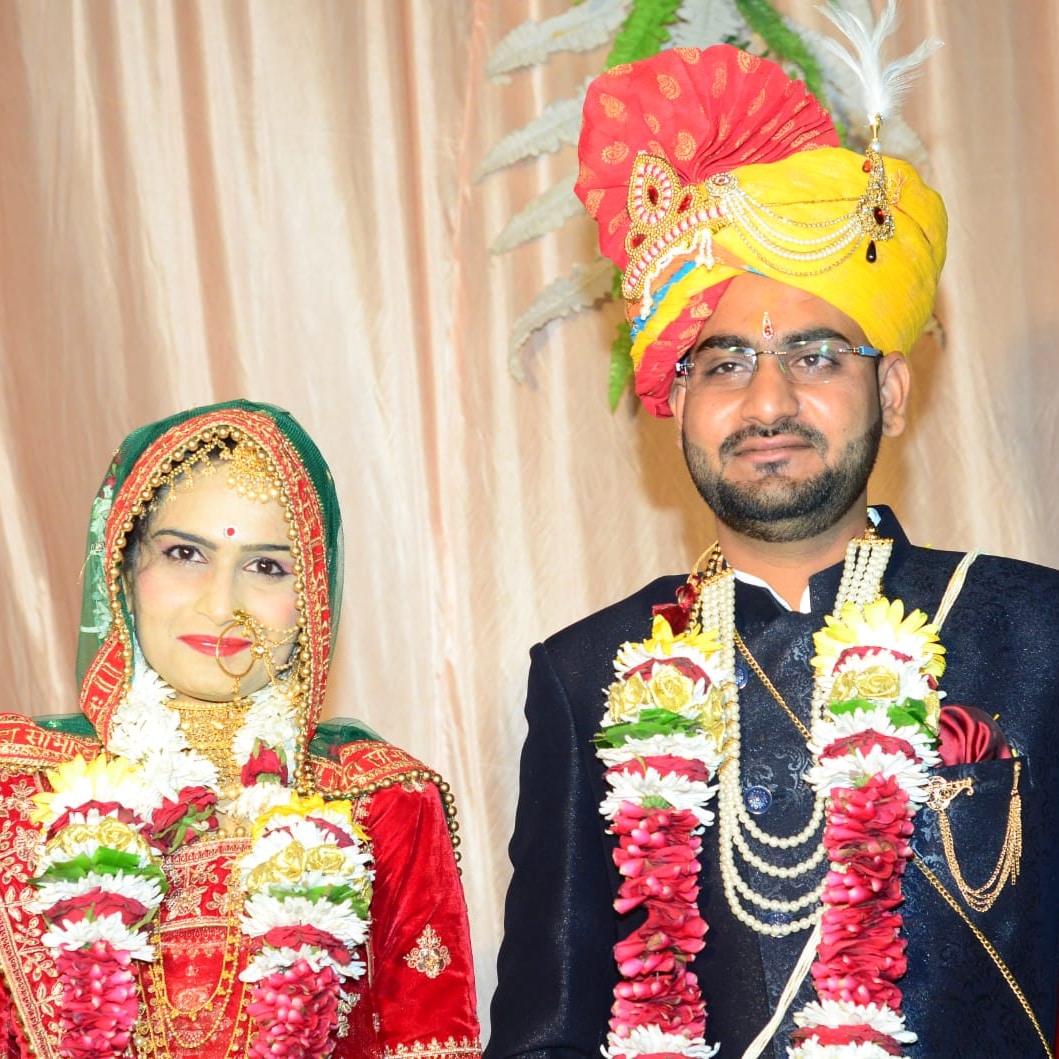 UdayRvidisha's tweet photo. 28 April Ko Marriage Ka 1 Year Complete Hua. #HappyWeddingAnniversary♥️ https://t.co/S0AdWNTFP7