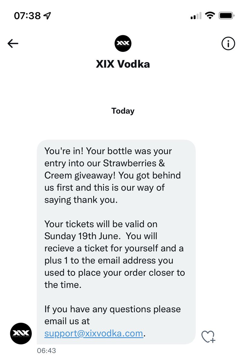 Megizmolone1995's tweet photo. Omg what a way to start my day I’m so excited @xixvodka @SandCFestival @Sidemen thank you 🥳🥳 https://t.co/sYW3V1im0U
