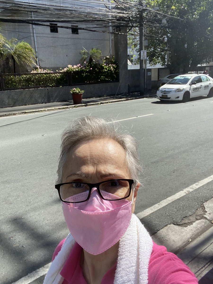 aupijuan's tweet photo. H2H. Ang init!!!! https://t.co/tzeq3StKaH