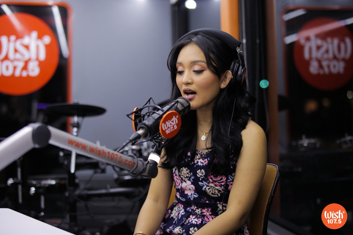 StarMusicPH's tweet photo. Our very own @anqelaken returned on the Wish Bus to serenade everyone with her original songs "Dagdag Na Alaala" and "It's Okay Not To Be Okay" on April 25, 2022! 💚 https://t.co/FKEm09E9ni