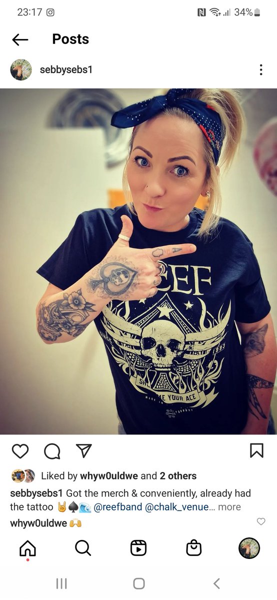 PoppyGinger1's tweet photo. @reefband @ChalkVenue @mrgarystringer @ChedExperiment @JesseWood @_AmyNewton I see me! I see me! Front row baby 🤘 Got myself some merch &amp; conveniently already had the tattoo ♠️ #shootmeyourace Amazing gig! Much love! Come back soon, to nourish my soul! Such uplifting good times ❤️🌊 https://t.co/qCBA7xC4jM