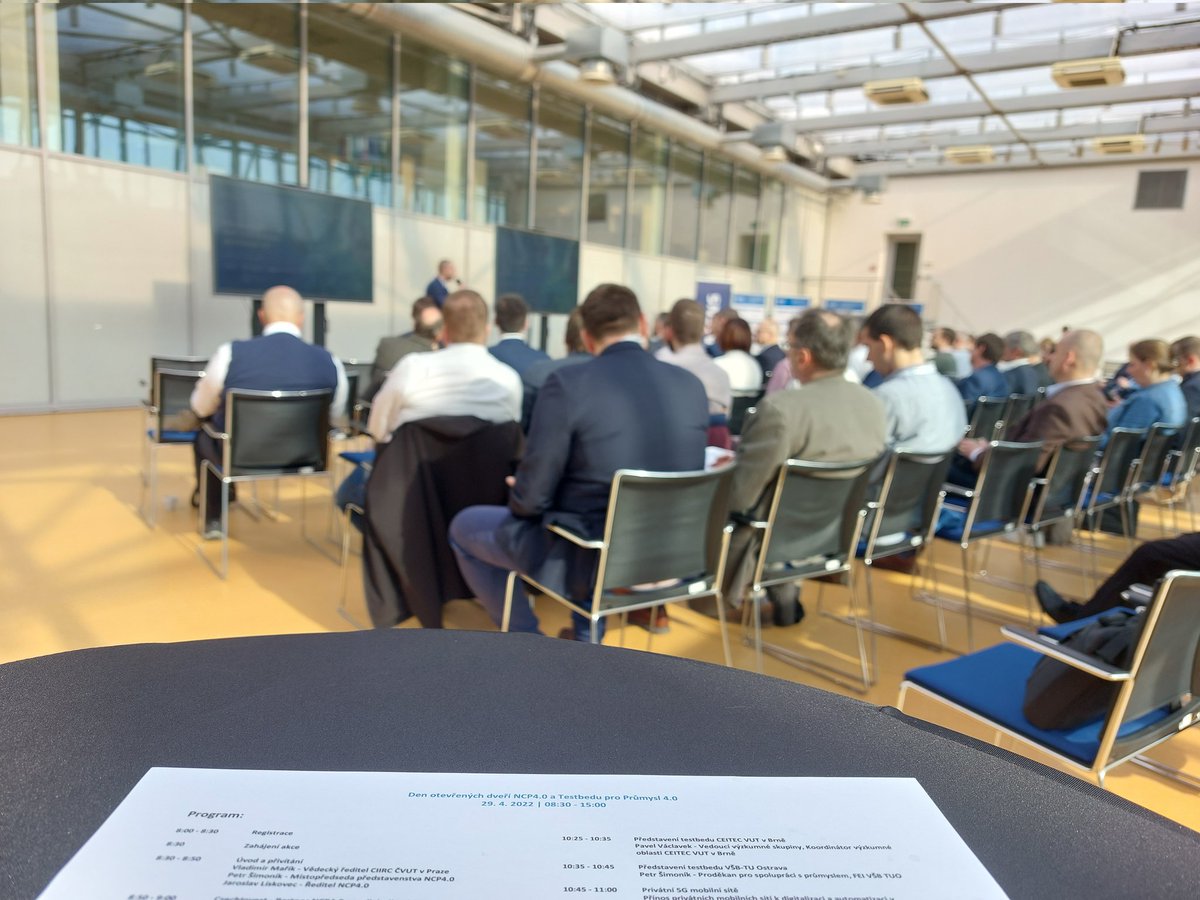SiemensCzech's tweet photo. Dnes se, po dvouleté pauze, koná den otevřených dveří @NCP40 a Testbedu pro Průmysl 4.0! 👏
Na programu jsou jak odborné přednášky, tak komentované prohlídky nově otevřeného testbedu 💻 Společnost Siemens je hrdým partnerem tohoto projektu! 👍
#Prumysl40 #NCP40 https://t.co/VMcdm8aSJr