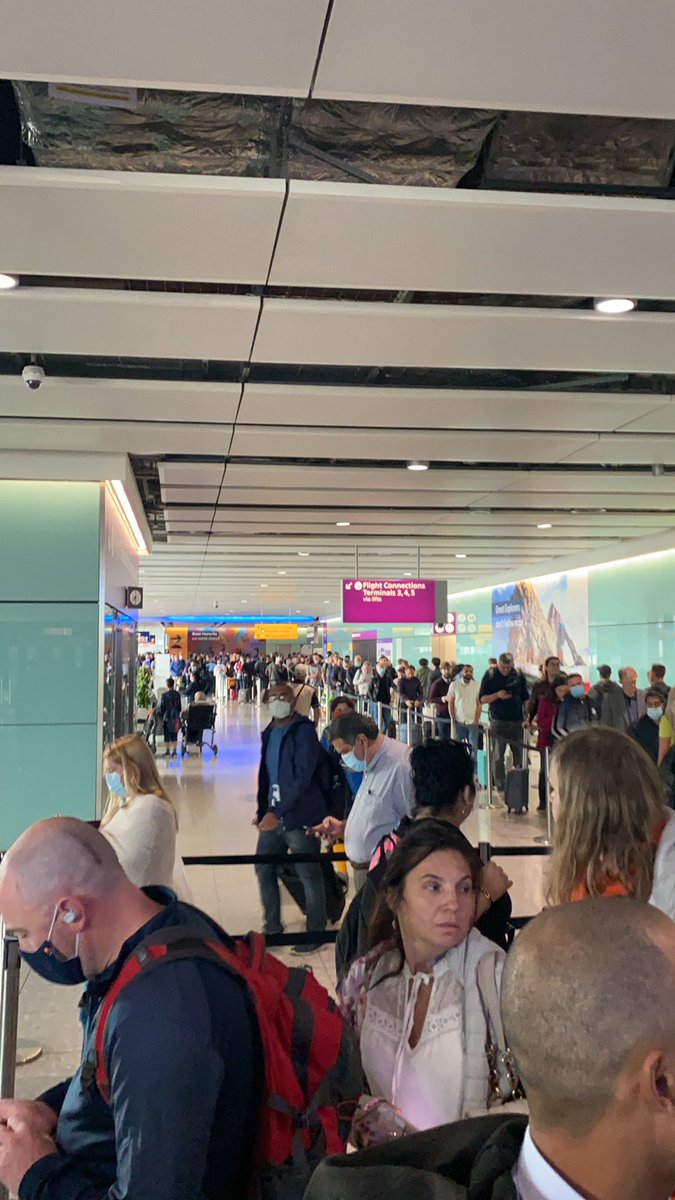 RobFekete's tweet photo. @grantshapps instead of making stupid political statements how about doing something about heathrow arrivals? No change since my last visit 4 weeks ago, a joke. https://t.co/2rxbF607Vi