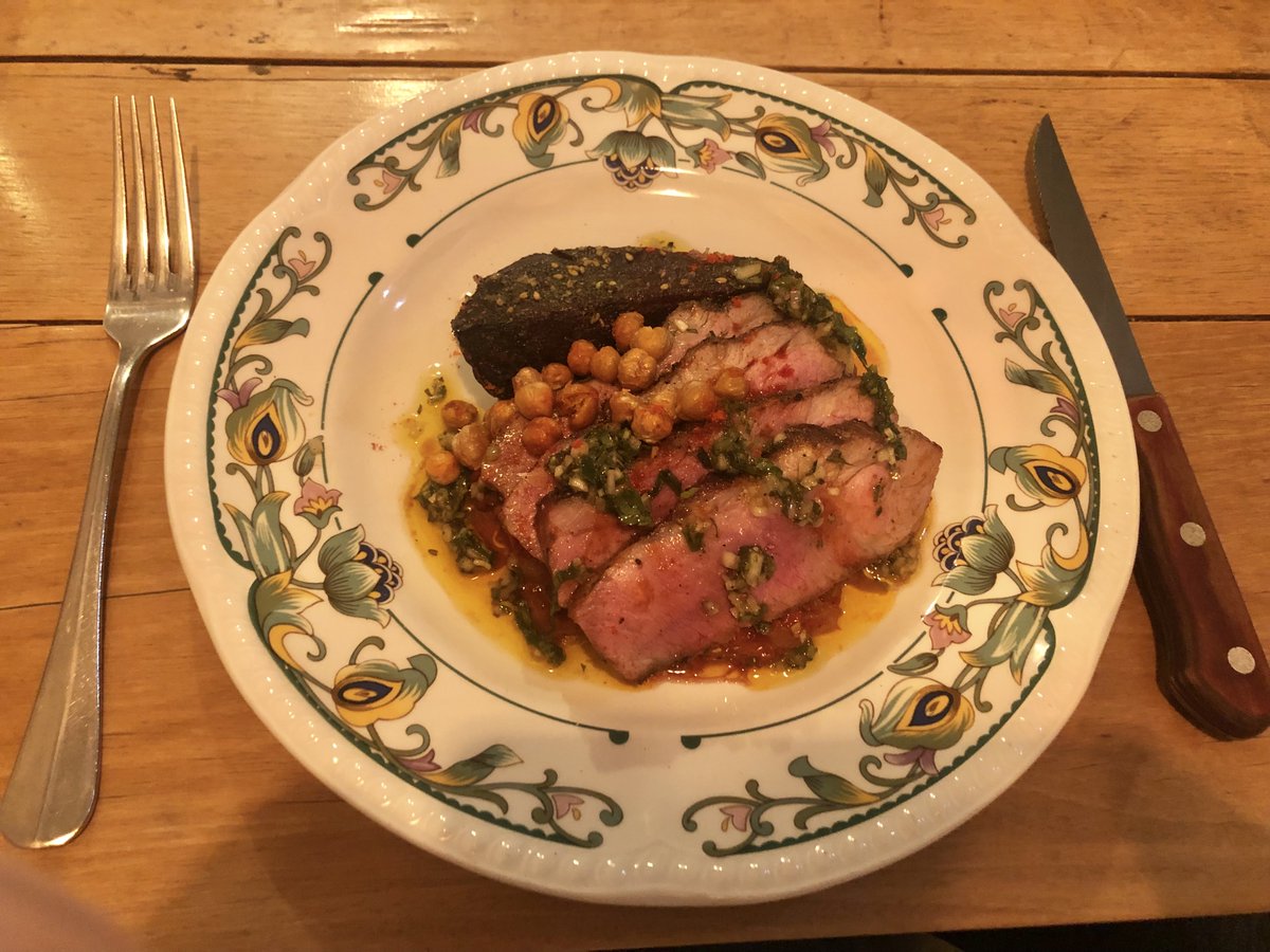 MichelinGuideUK's tweet photo. Loving the sun-kissed flavours of North Africa and the Middle East, served in a cosy corner of #BuryStEdmunds @peaporridge 
#MICHELINStar #Suffolk
https://t.co/y5mpG0yfzn https://t.co/sVdNTUlo5X