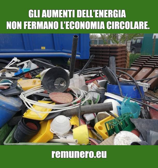 "IL CARO-ENERGIA NON FERMA L’ECONOMIA CIRCOLARE"
Il consorzio Ecopolietilene sostiene le imprese che riciclano questi rifiuti con un bonus “una tantum” sul contributo per i processi di recupero. Riciclare significa fare una efficiente raccolta differenziata, indica #Remunero.
