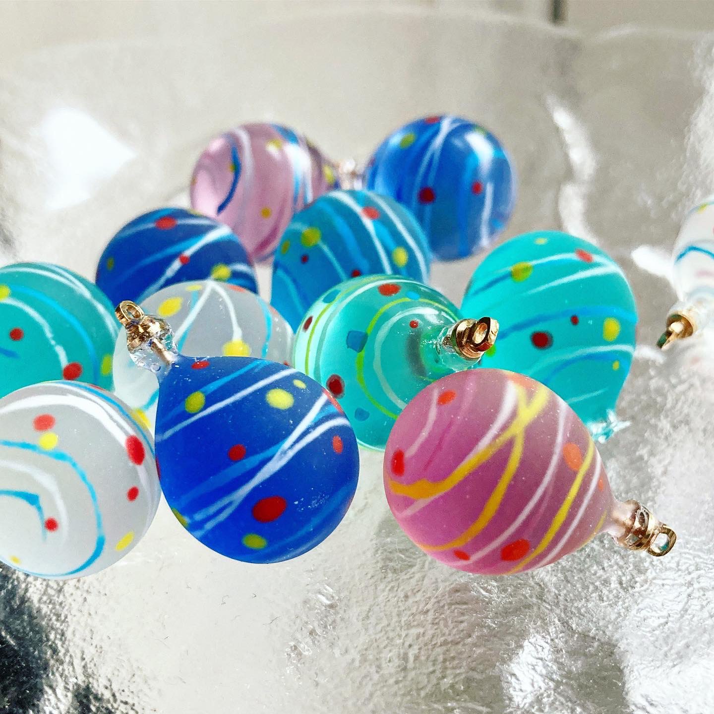 地球屋 水風船 マット加工にハマっています レジン レジンアクセサリー ハンドメイド ハンドメイド好きさんと繋がりたい レジン好きの人と繋がりたい パジコ 星の雫 地球屋アクセサリー Handmadejewelry ハンドメイドアクセサリー T