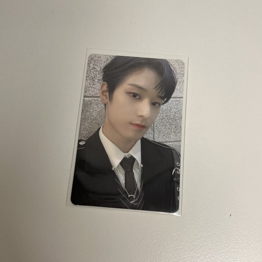 6mmay's tweet photo. 더보이즈 주연 로투킹 에어팟 포카 양도합니다.

디엠으로 제시해주세요 !
씨아엑 현석 포카랑 교환 가능

상연 제이콥 영훈 현재 주연 케빈 뉴 큐 학년 선우 에릭 더비존 트레카 스릴라이드 로투킹 팟칭 미공포 3만랜덤 에어팟 더아지트 더보이즈 양도 포카 더보이즈양도 tbz 더보이즈 교환 콘서트 https://t.co/vObm5VkwCo