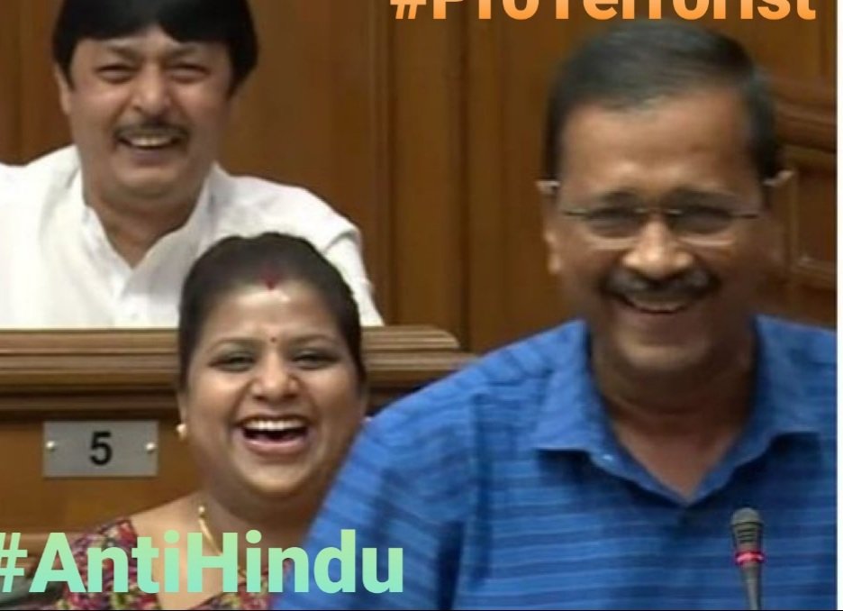 IMukta12's tweet photo. Mannerless to theek.hai par ye photo kabhi bhoolna mat

#MannerlessCM https://t.co/ZPE6PkN39W