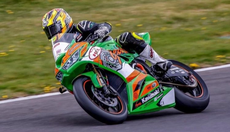 OfficialBSB's tweet photo. NEWS: Former champion @Lucra8 Stapleford set for @Quattro_Plant Group British Supersport return with @GearlinkKawasak  

📰 https://t.co/lA1IsEIBIh

#OultonBSB https://t.co/jjmXc12SXk
