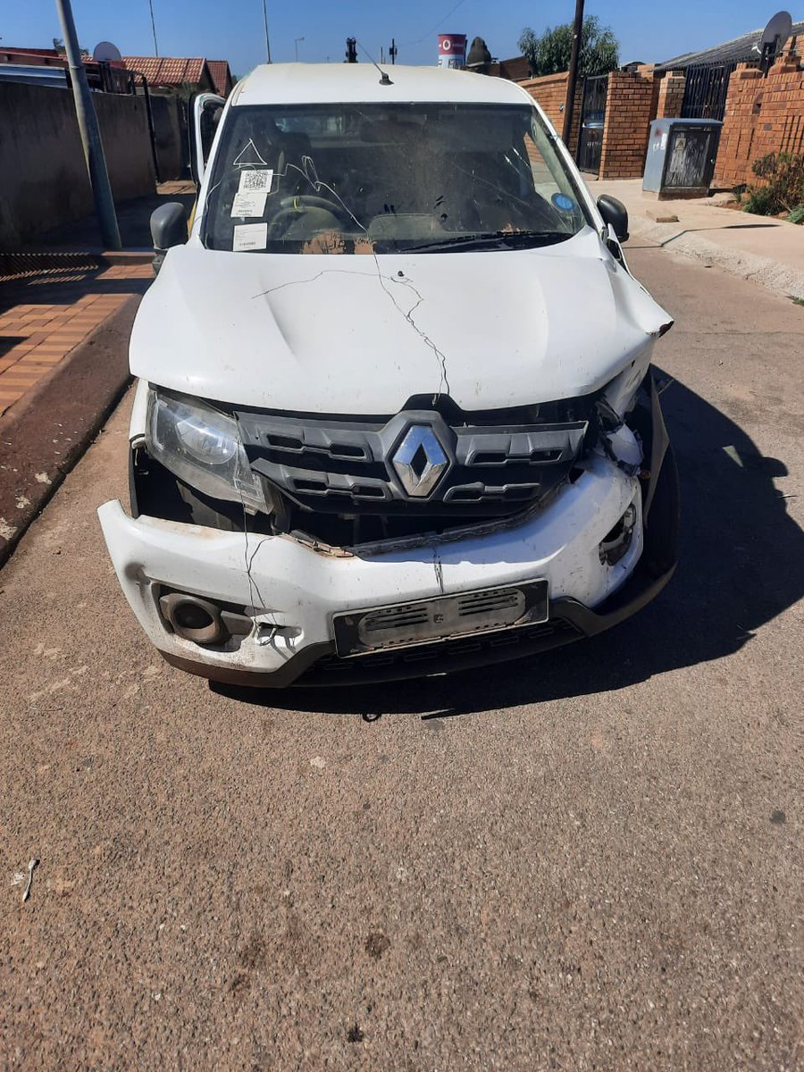 SparesRenault's tweet photo. 🚨🚨2017 Renault kwid stripping for spares 🚨🚨
Call or WhatsApp 0651637723/0833475915
#kwid
#Renaultparts
#Renault 
#Strippingforspares https://t.co/2ZslTs1Wmu