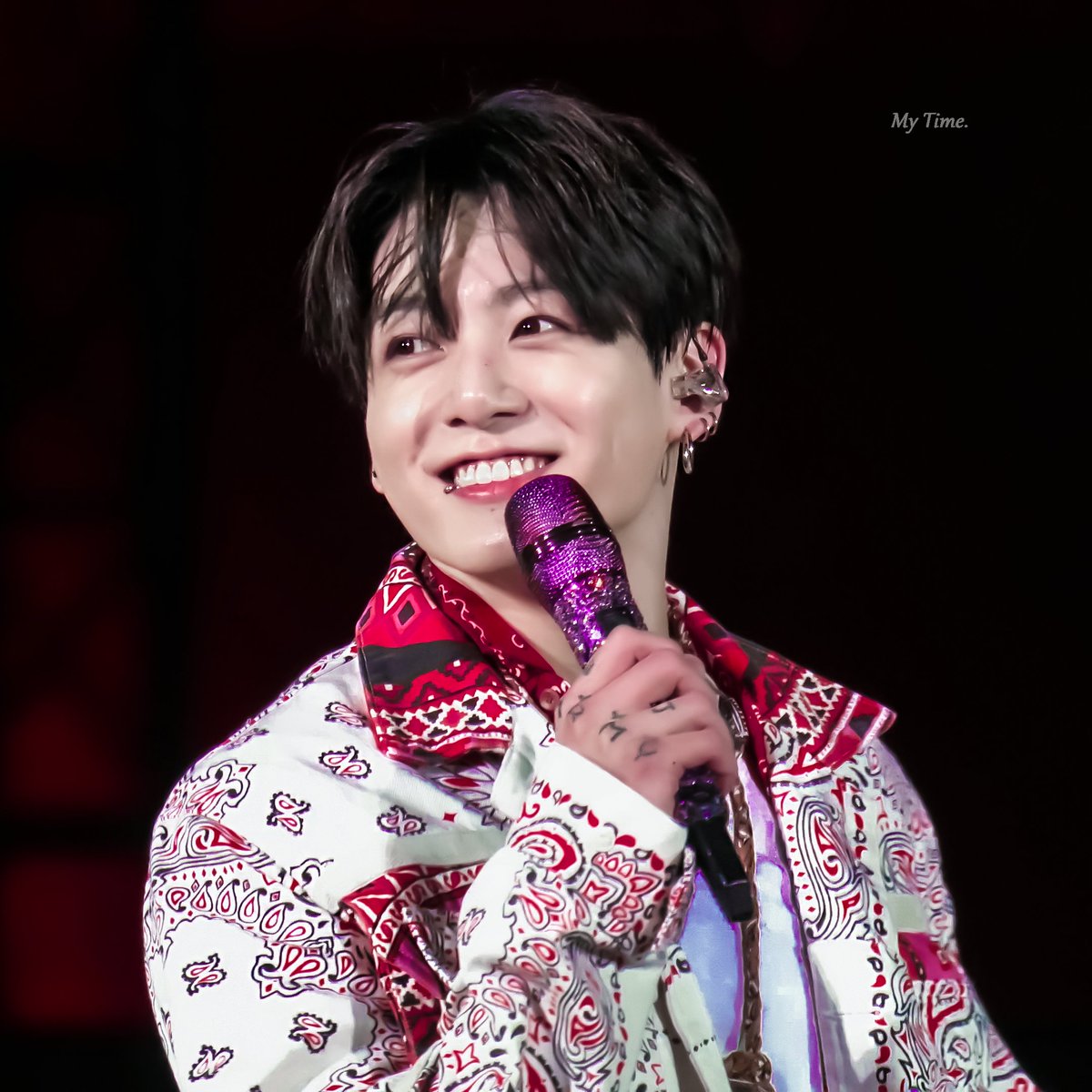 MY_TIME_GIF's tweet photo. Permission To Dance On Stage in Seoul day 3

#정국 #JUNGKOOK #JK #방탄소년단 #BTS 
@BTS_twt https://t.co/7YxtXnusxk