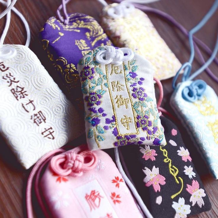 FlRSTVESRE's tweet photo. ㅤㅤ
[ 📦 ]

📍 Dikirimkan langsung ke kediaman masing masing.

📝: Oleh oleh dari Jepang! Maaf gak bisa kasih banyak tapi semoga suka ya. Semangat dan lancar untuk segala pekerjaan yang lagi dilakukan! Wish you ton of luck. 🤍

— Xoxo, Aletha.
ㅤㅤ https://t.co/c8WAJmnEKk