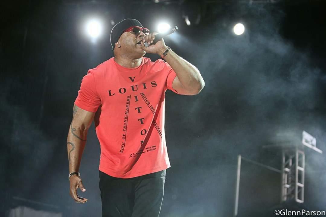 idopix4doe's tweet photo. @llcoolj see you at #Rockthebells https://t.co/rY3hSXmWrE