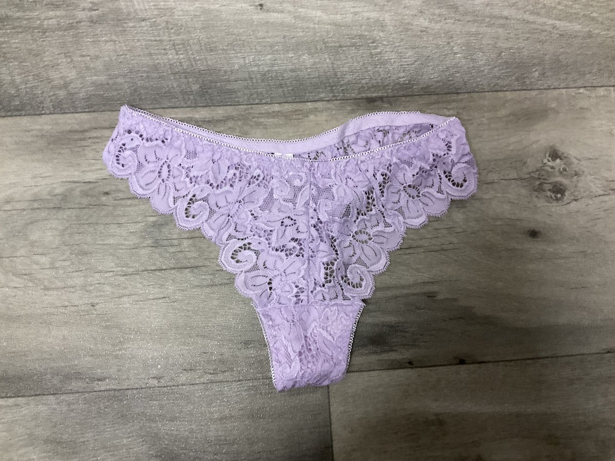 JouSlipje's tweet photo. ACTIE!
Nu slechts €22 voor een gebruikt slipje!
Ik draag ze 2 dagen! Xxx💋❤️ https://t.co/6A0h9Xwd8o